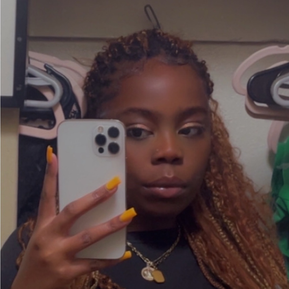 Meet your Posher, Jahselah